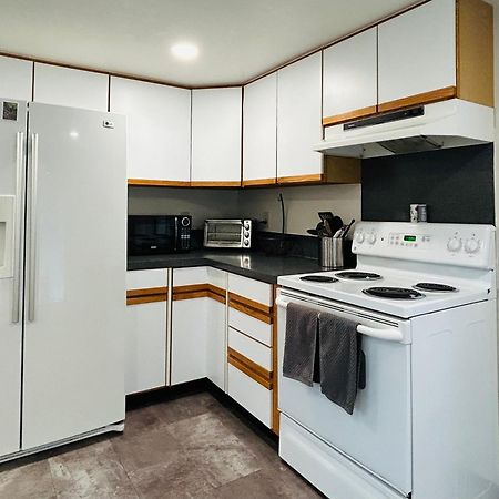 Little Blue Bungalow On Boise'S Bench, Pet Friendly, Fully Fenced Yard With Doggie Door! 2 Miles From Bsu, 5 Minutes From Downtown Boise, Desk And Workstation For Remote Workers, 2 Tv'S Large Walk-In Closet, Good For Mid-Term Stays Exterior foto