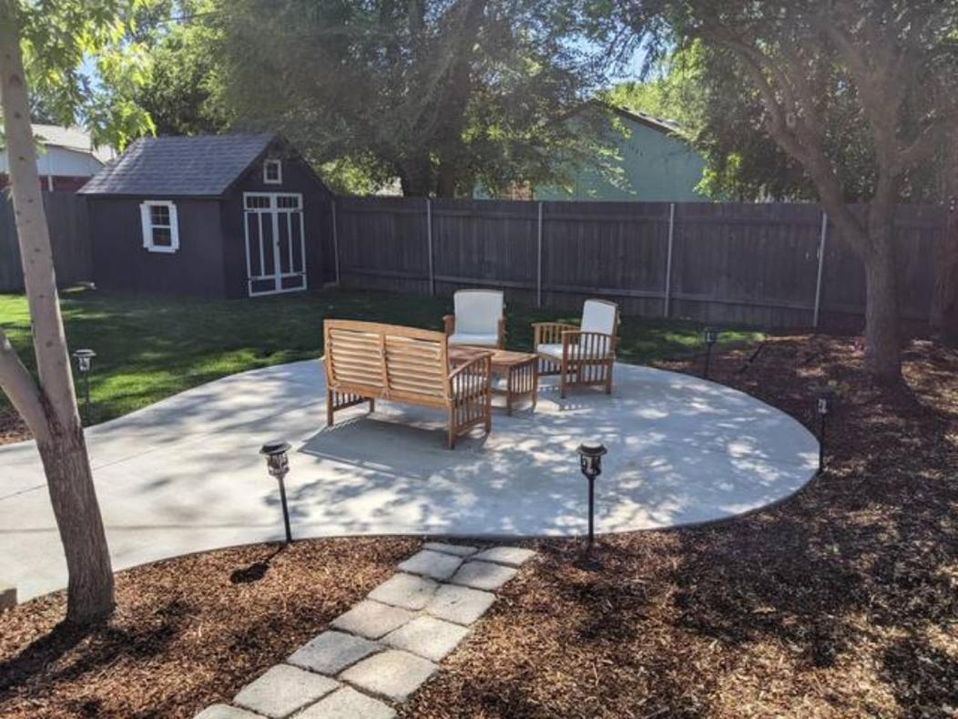 Little Blue Bungalow On Boise'S Bench, Pet Friendly, Fully Fenced Yard With Doggie Door! 2 Miles From Bsu, 5 Minutes From Downtown Boise, Desk And Workstation For Remote Workers, 2 Tv'S Large Walk-In Closet, Good For Mid-Term Stays Exterior foto