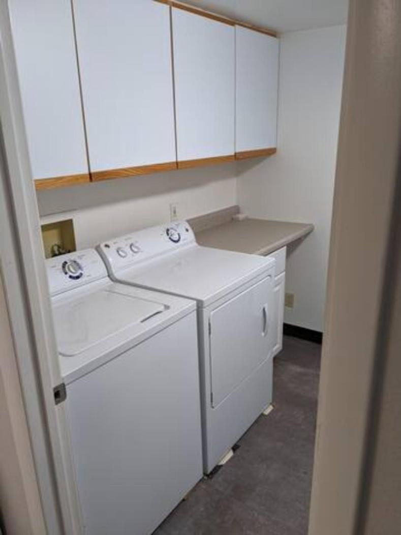 Little Blue Bungalow On Boise'S Bench, Pet Friendly, Fully Fenced Yard With Doggie Door! 2 Miles From Bsu, 5 Minutes From Downtown Boise, Desk And Workstation For Remote Workers, 2 Tv'S Large Walk-In Closet, Good For Mid-Term Stays Exterior foto