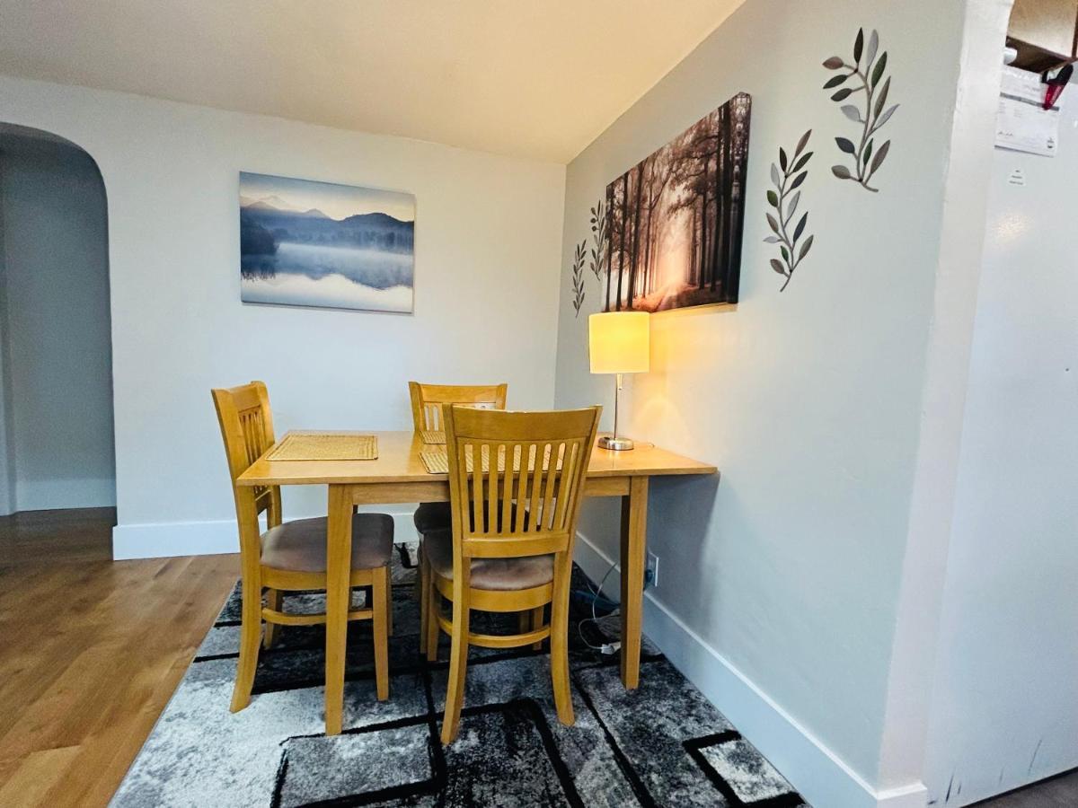 Little Blue Bungalow On Boise'S Bench, Pet Friendly, Fully Fenced Yard With Doggie Door! 2 Miles From Bsu, 5 Minutes From Downtown Boise, Desk And Workstation For Remote Workers, 2 Tv'S Large Walk-In Closet, Good For Mid-Term Stays Exterior foto