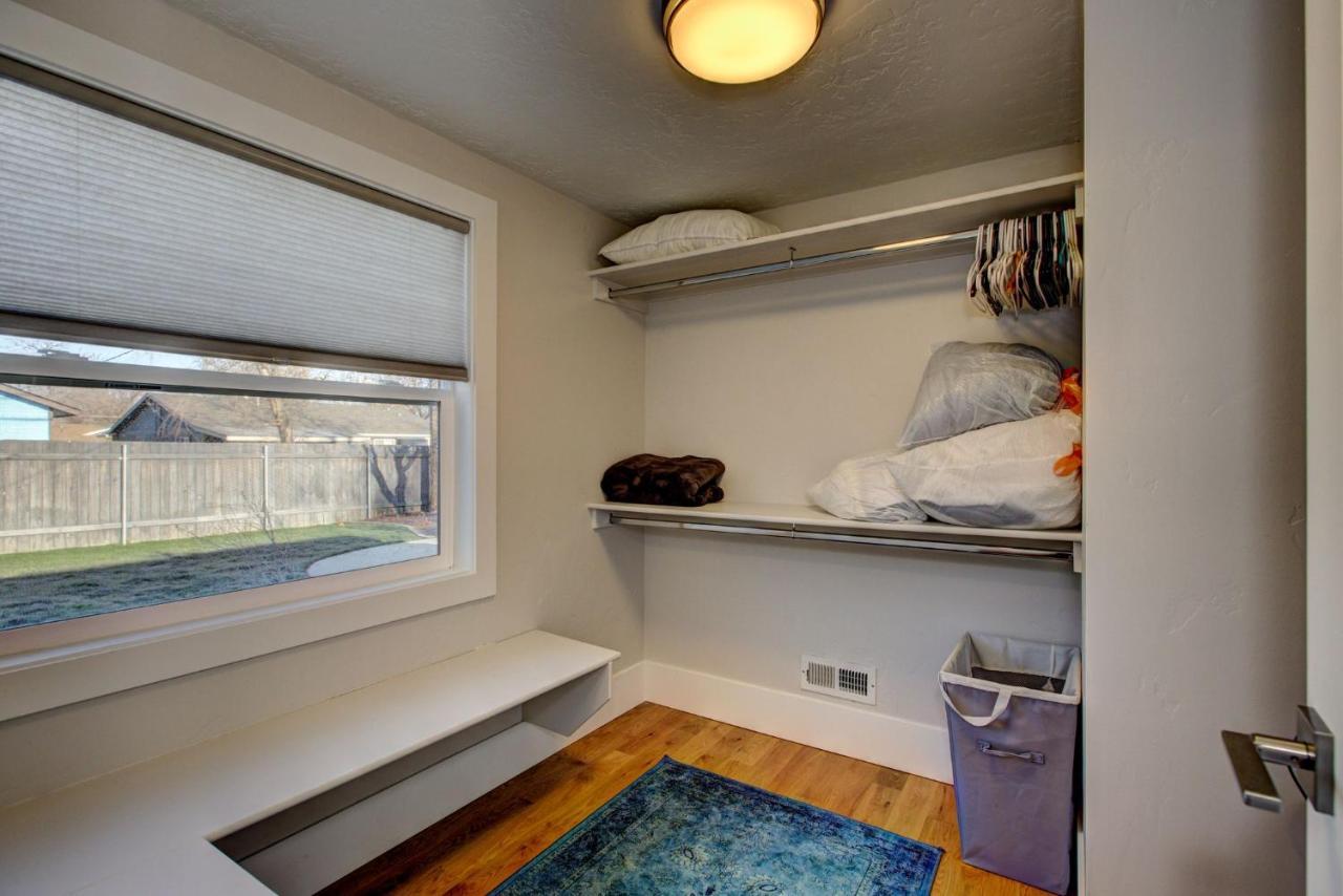 Little Blue Bungalow On Boise'S Bench, Pet Friendly, Fully Fenced Yard With Doggie Door! 2 Miles From Bsu, 5 Minutes From Downtown Boise, Desk And Workstation For Remote Workers, 2 Tv'S Large Walk-In Closet, Good For Mid-Term Stays Exterior foto